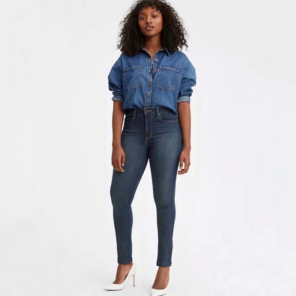 Levi's Women's Skinny Jeans - Dark Blue